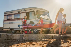 Kayak per bambini e ragazzi, come iniziare in sicurezza e divertimento